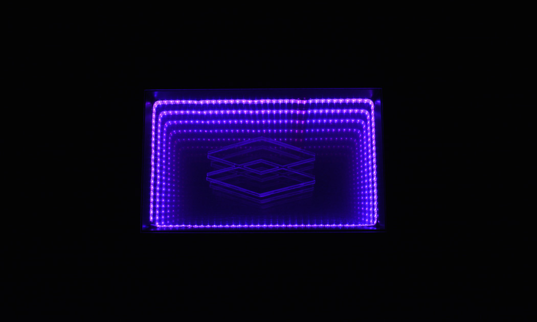 infinity mirror dark